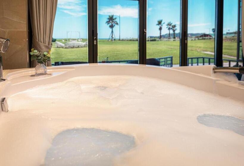 Suit Deluxe, Sun And Moon Resort