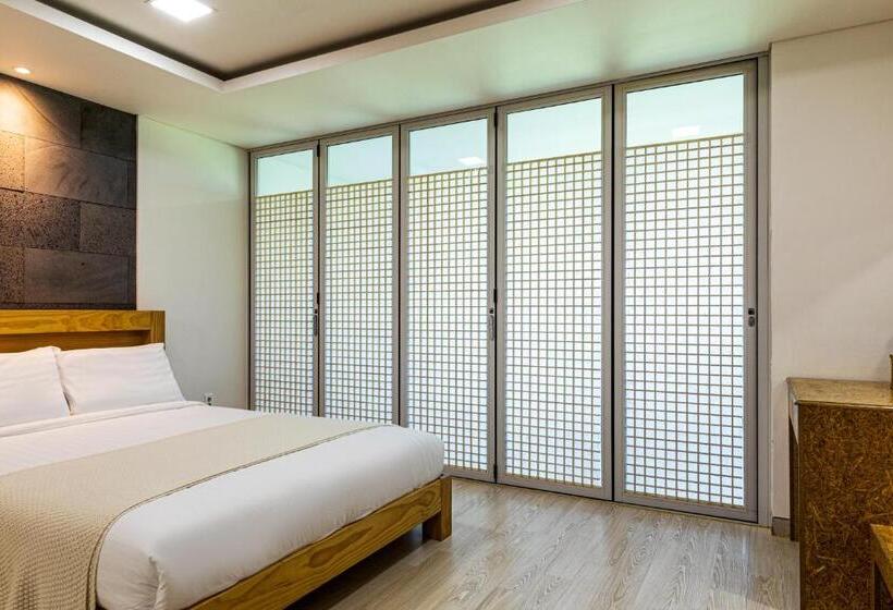 Habitació Quàdruple Estàndard Vista Mar, Sun And Moon Resort