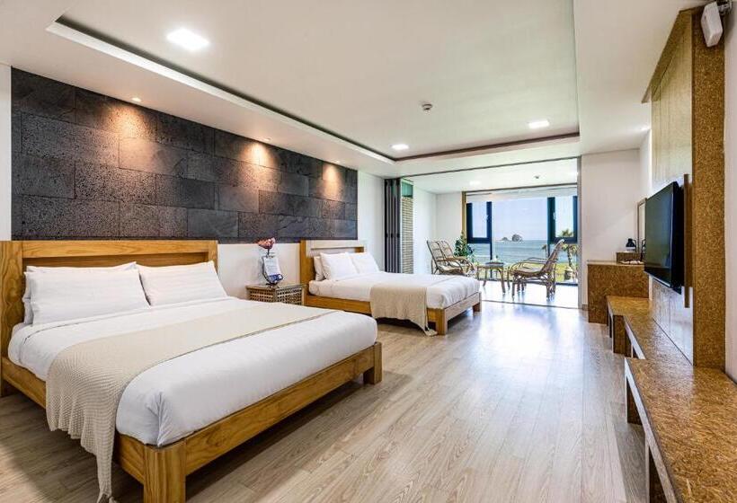 Habitació Quàdruple Estàndard Vista Mar, Sun And Moon Resort