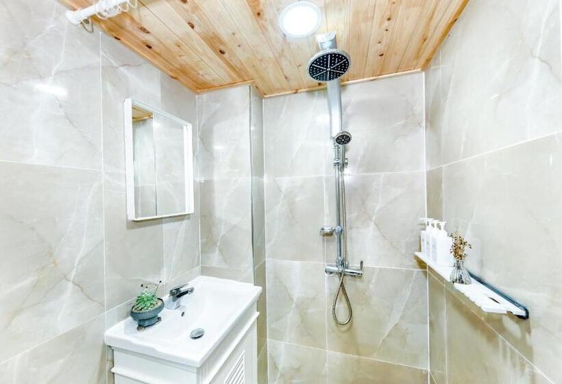 Suit Deluxe, Sun And Moon Resort