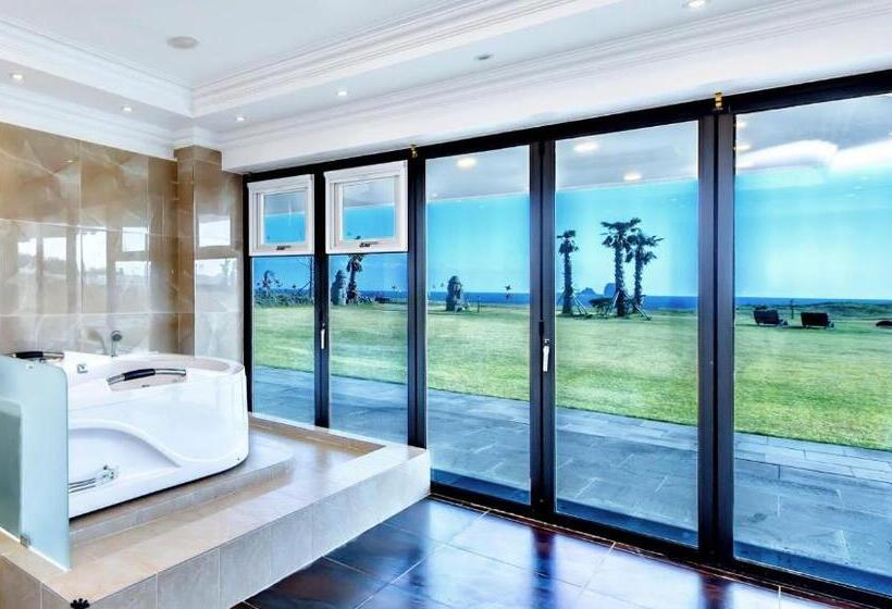 Suit Deluxe, Sun And Moon Resort