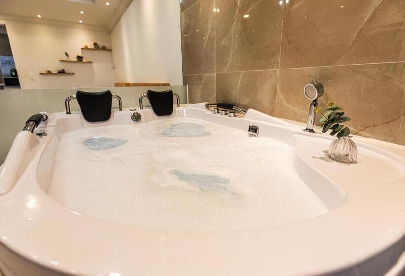 Suit Deluxe, Sun And Moon Resort