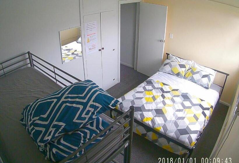 شقة 3 غرف, Turnin Motel