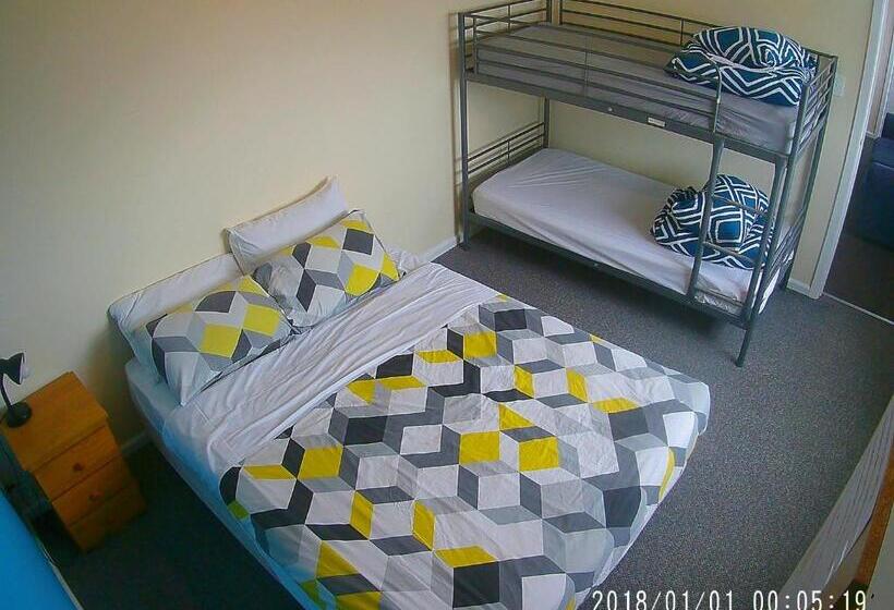 شقة 3 غرف, Turnin Motel