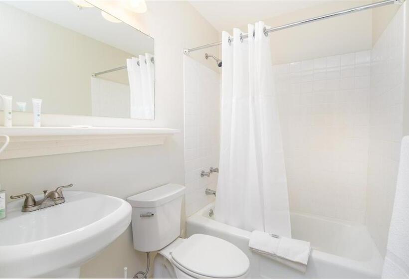 جناح ديلوكس, Grey Bonnet Inn