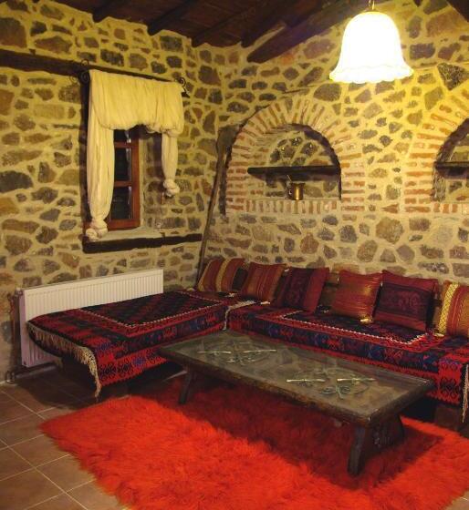 בונגלו משפחתי, Iaspis Guesthouse