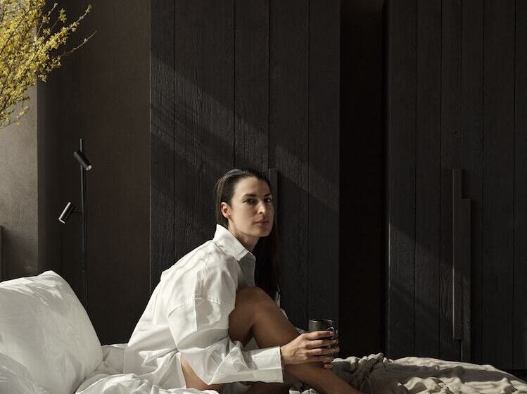 جناح مطل على المدينة, Monastik Living In Athina