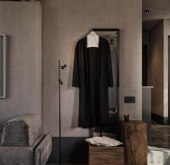 סוויטה עם נוף, Monastik Living In Athina