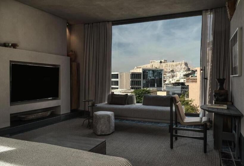 جناح ذو إطلالة, Monastik Living In Athina