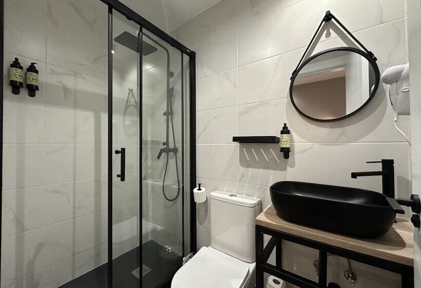 اتاق اکونومی, Cc Opera Suites