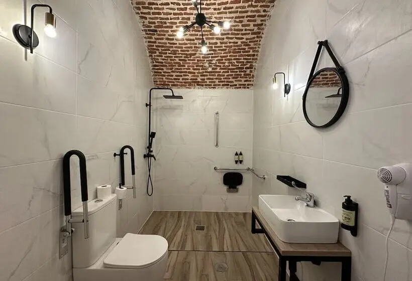 اتاق استاندارد, Cc Opera Suites