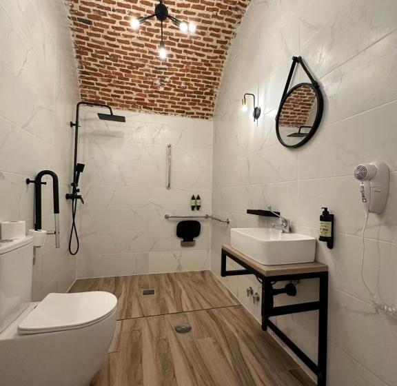 اتاق استاندارد, Cc Opera Suites