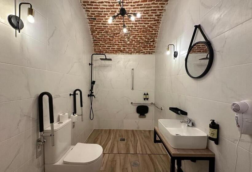 اتاق استاندارد, Cc Opera Suites