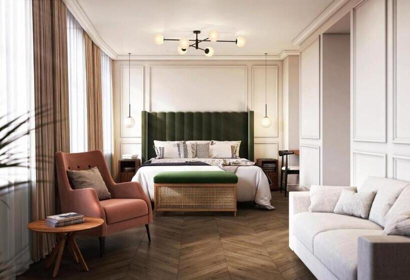 디럭스 룸, The Store