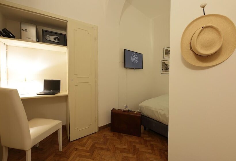 اتاق استاندارد یک نفره, Corsini Tintori