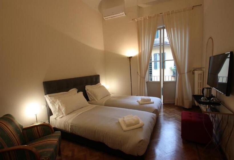 اتاق سوپریور, Corsini Tintori