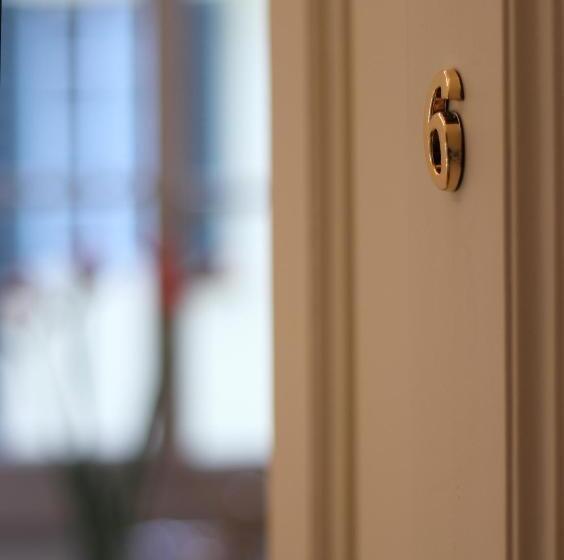 اتاق استاندارد, Corsini Tintori