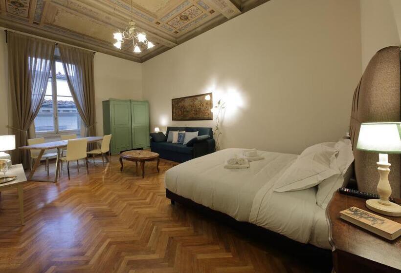 استودیوی لوکس, Corsini Tintori