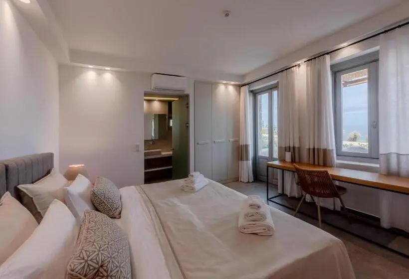 デラックススイート, Sampatiki Suites   4 Star Seaview Luxury Suites With Breakfast And Spa   Opened 2024