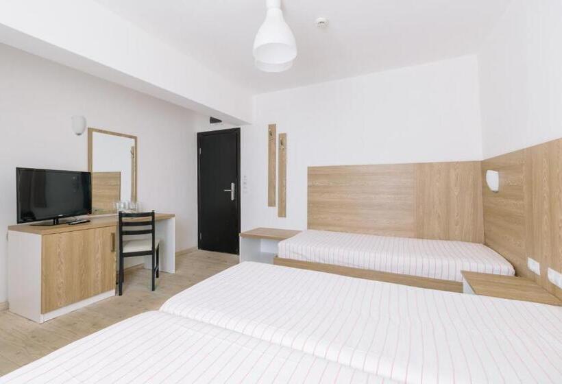 Номер Стандарт Трехместный, Eco Hotel Zdravetz