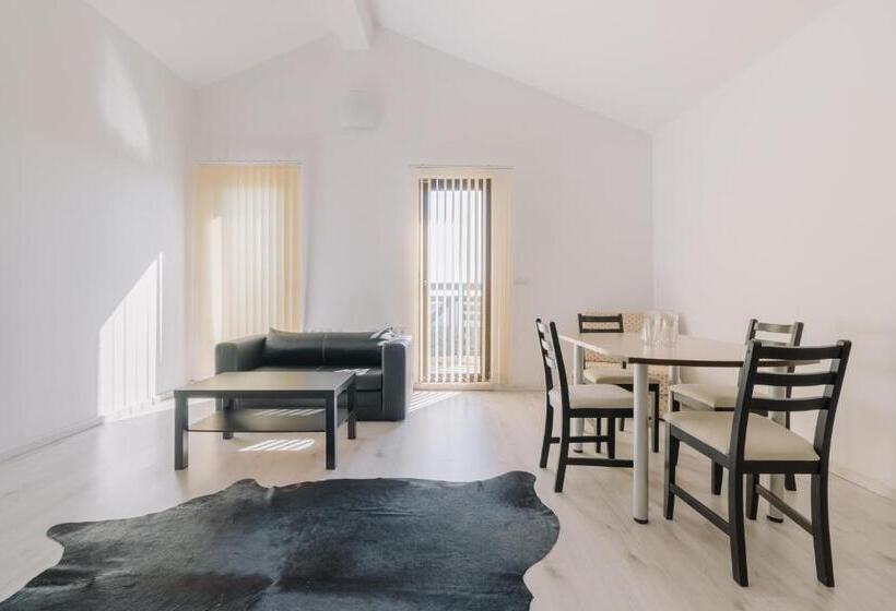 جناح غرفتين نوم, Eco Hotel Zdravetz