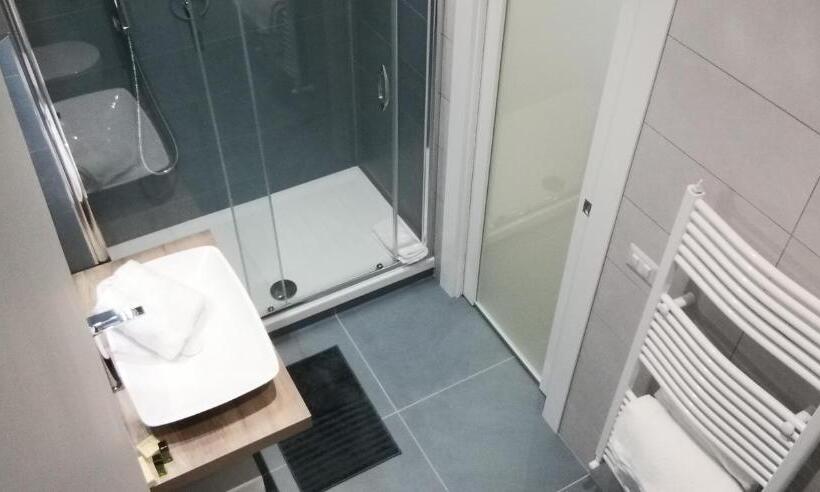 חדר סטנדרט נוף לגינה, Ermes Rooms B&b