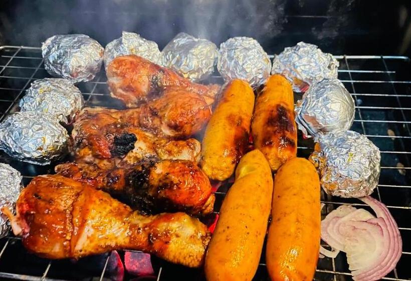 Семейный Номер Вид на Горы, Almost Heaven