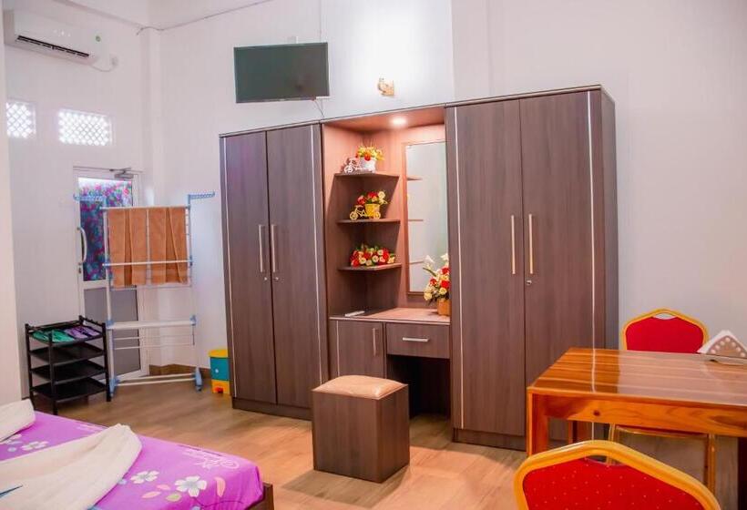 Номер Deluxe, Randima