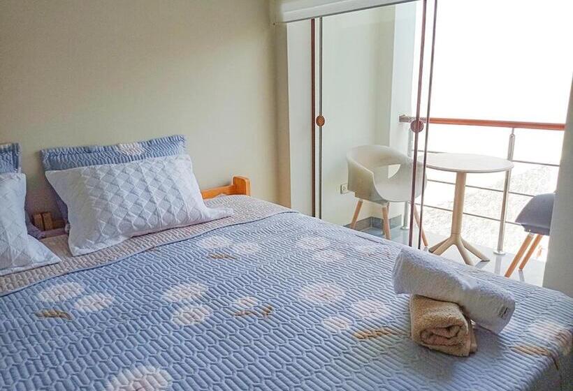 اتاق لوکس با تخت بزرگ, Sunlight