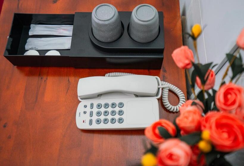 اتاق استاندارد, The Sun Long Hai