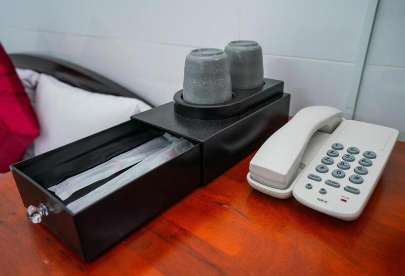 اتاق استاندارد, The Sun Long Hai