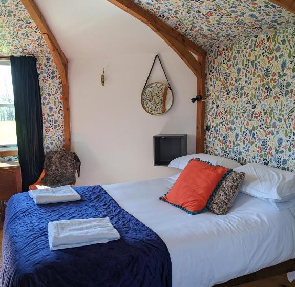 Студия Стандарт, Wye Glamping