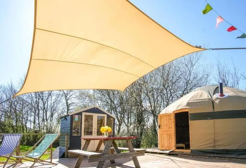 Talo 1 Makuuhuone, Wye Glamping