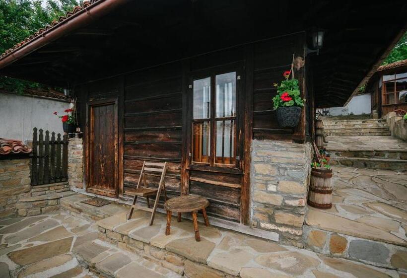 חדר אקונומי, Kodjamanova House