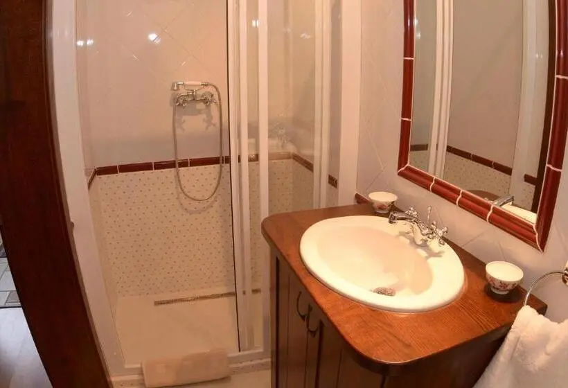 Standard-huone, Levendula Porta és Pajtaszínház