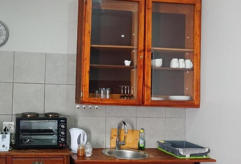 Семейный Номер, The Flower Guest House