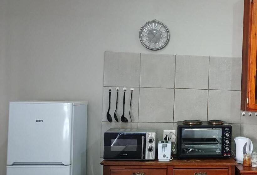 Семейный Номер, The Flower Guest House