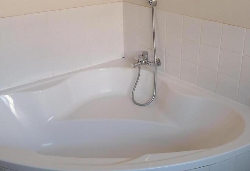 Номер Стандарт, The Flower Guest House