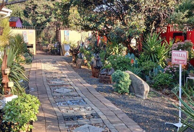 Номер Стандарт, The Flower Guest House