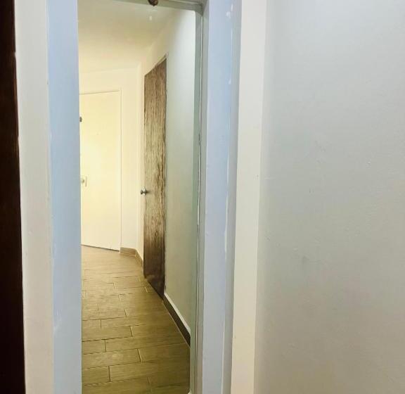 آپارتمان 1 خوابه با چشمانداز دریا, Torres Gemelas 2011 N