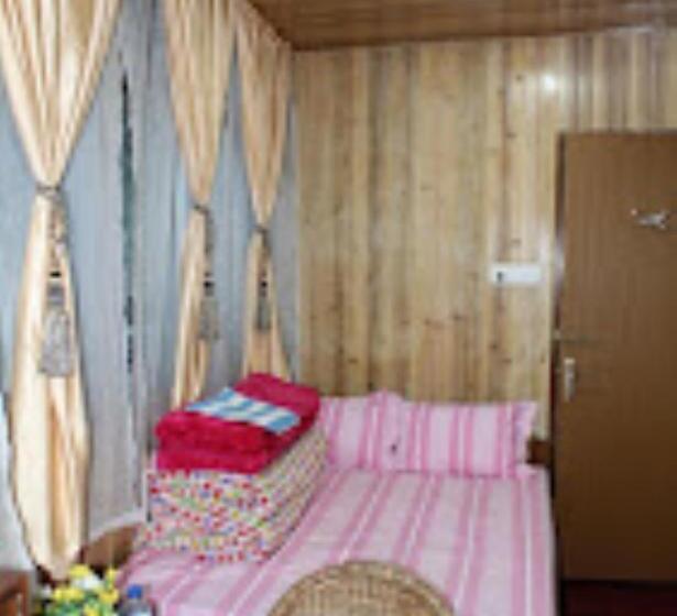 デラックスルーム, Darjeeling Inn , Darjeeling