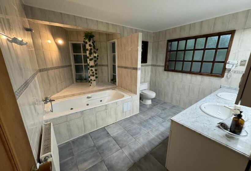 חדר סטנדרט עם מיטת קינג, Magnolia Bed & Breakfast