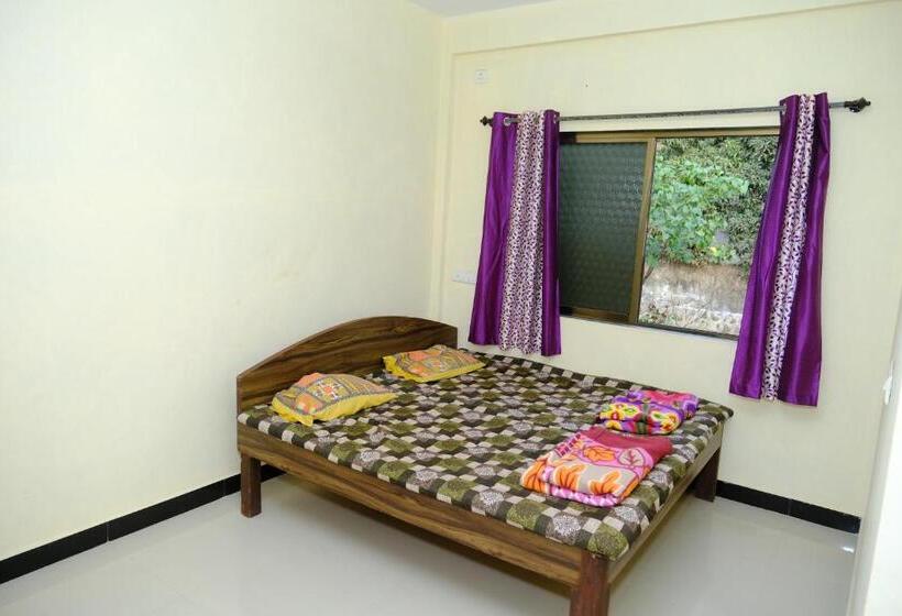 חדר דלוקס, Aashray Guestroom