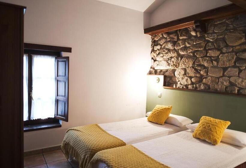 חדר קלאסי לשלושה, Posada La Estela Barros