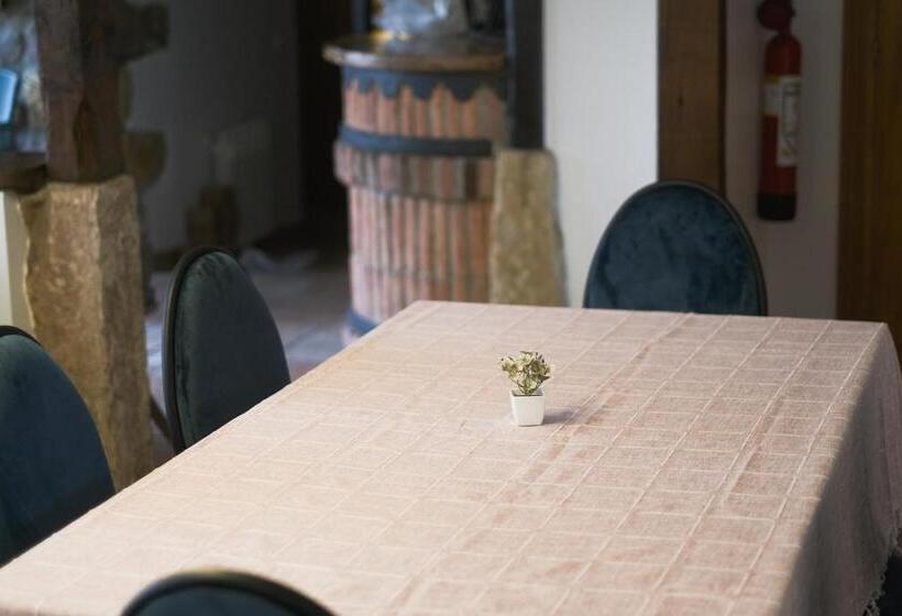 חדר קלאסי לארבעה, Posada La Estela Barros