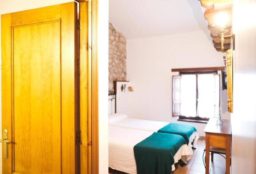 חדר קלאסי לארבעה, Posada La Estela Barros