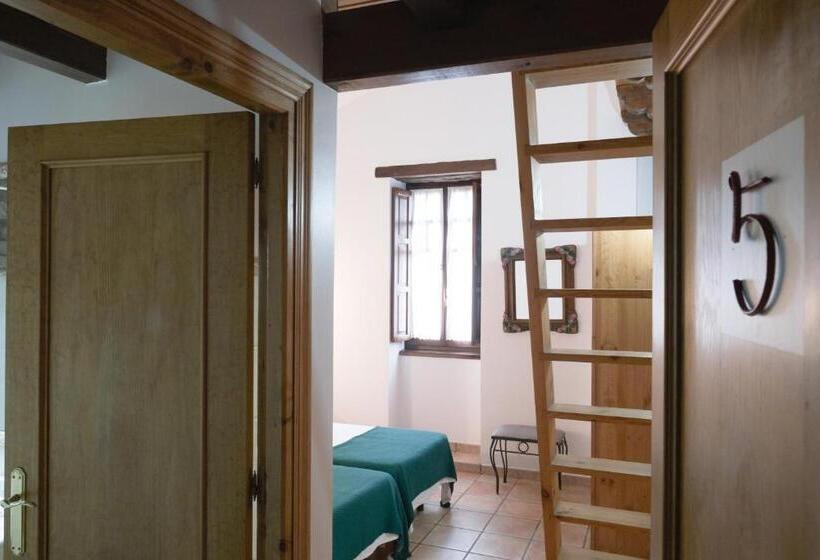 חדר קלאסי לארבעה, Posada La Estela Barros