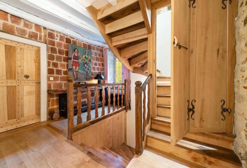 غرفة قياسية مطلّة علي الحديقة, La Maison De Ganil