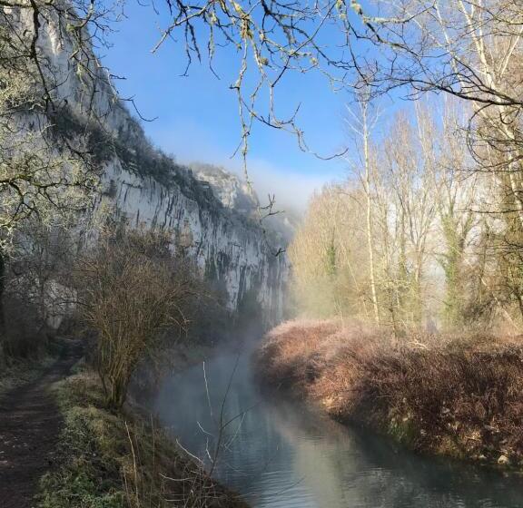 غرفة عائلية, La Maison De Ganil