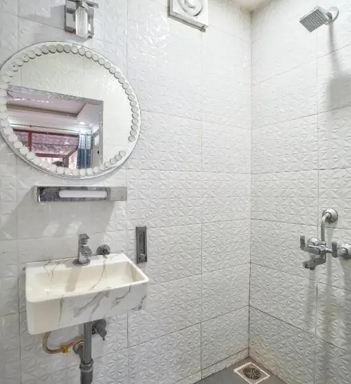 Villa 3 Makuuhuonetta, Lacasita Villas & Cottages Near Anjuna Beach & Shiva Valley